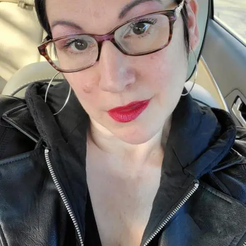 rotschwarzlilaa image 0