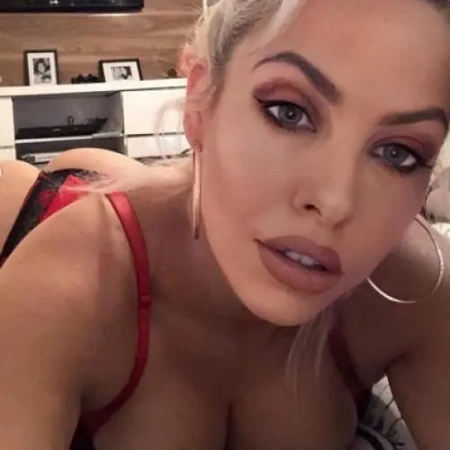 popochenpaula image 0