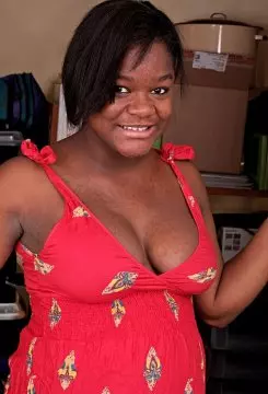 SchwangereLeila image 0