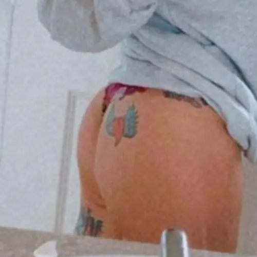 feuchtelocherr image 0