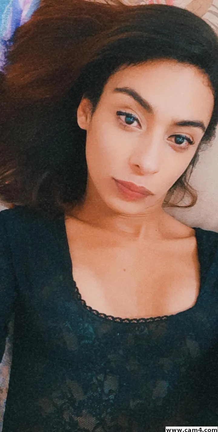 Isabellabrito image 0