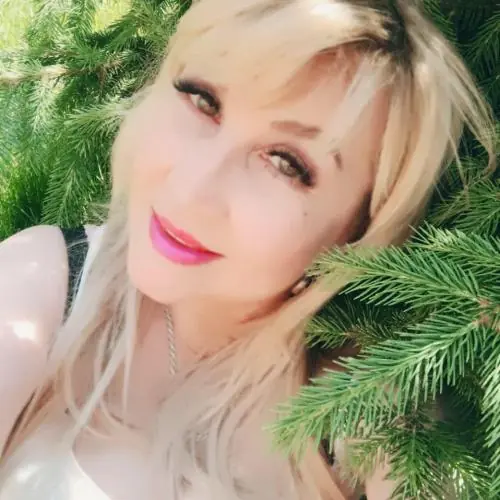 milfelisabeth image 0