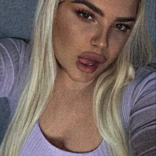 blauelipppppeen image 0