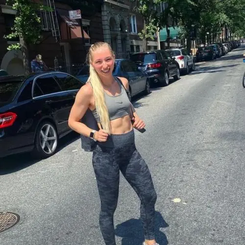 sixpackmadel image 0