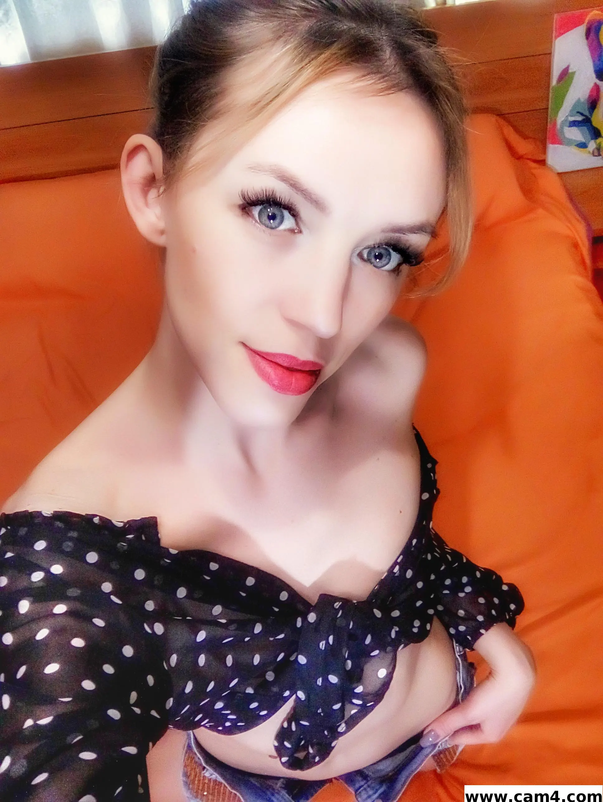 EyeCandyAnna image 0