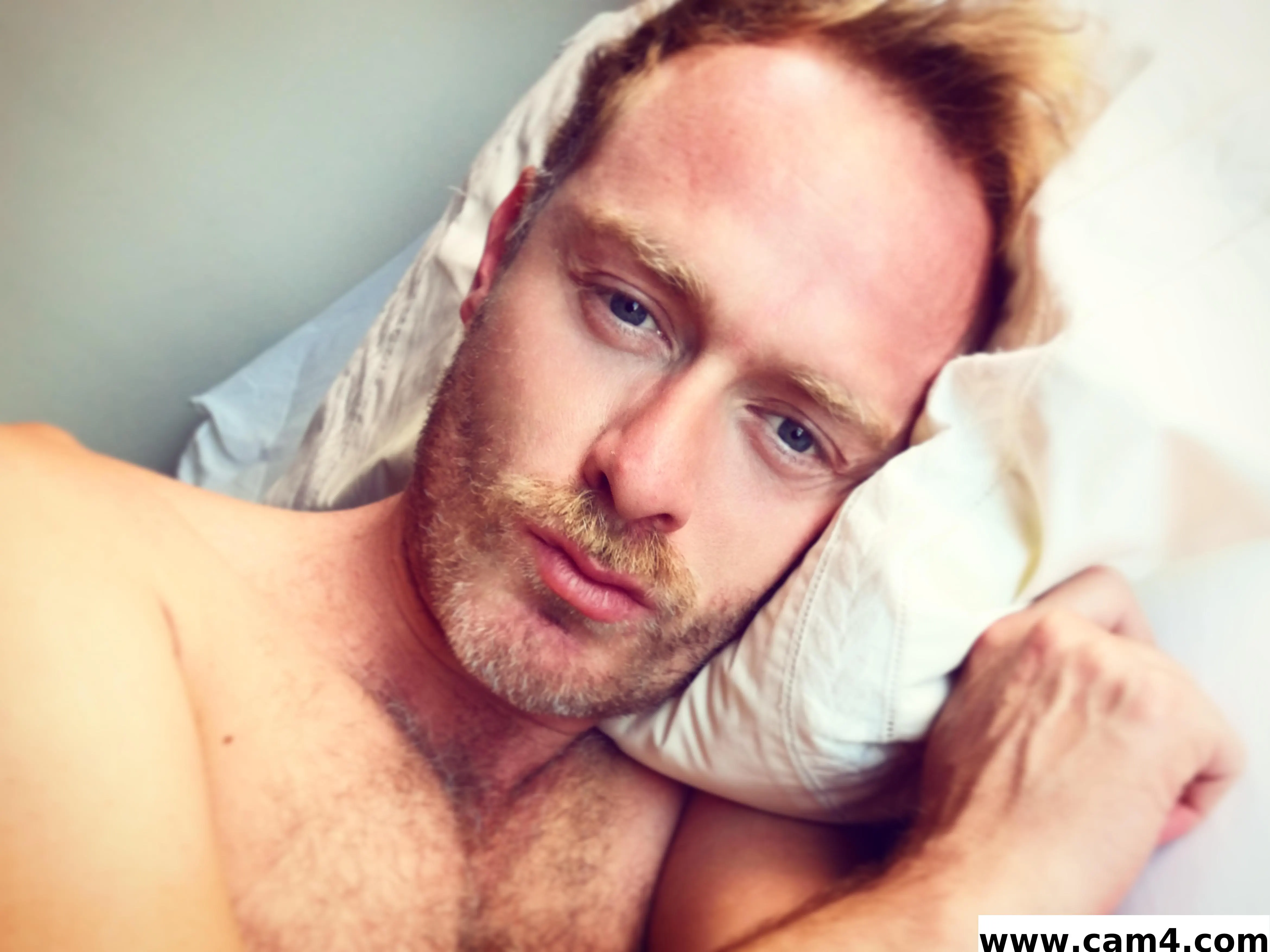 goldencum_hot image 0