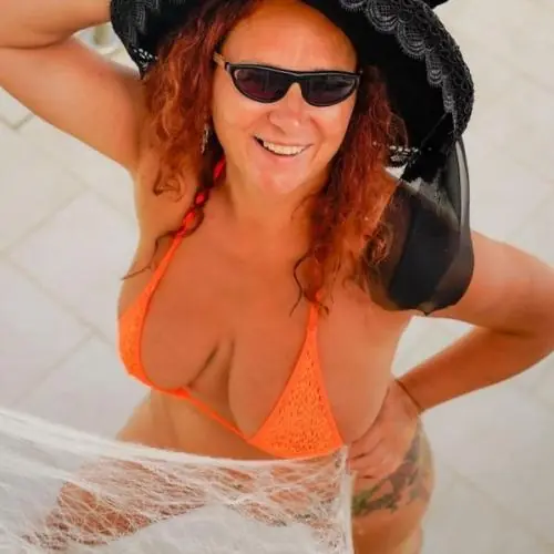 hautzeigtluisa image 0