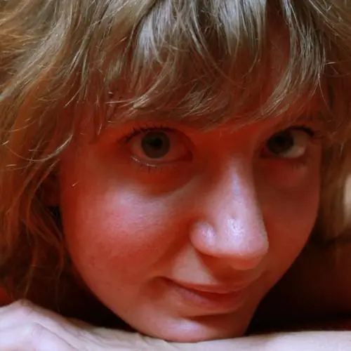 d-o-m-e-n-i-que image 0