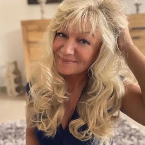 melanieblondi72 image 0