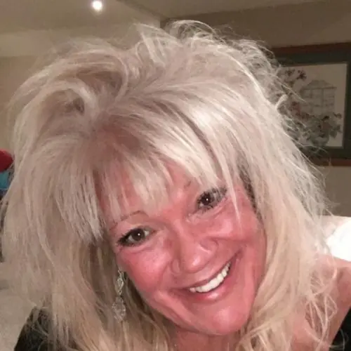 lauracoolundsch image 0