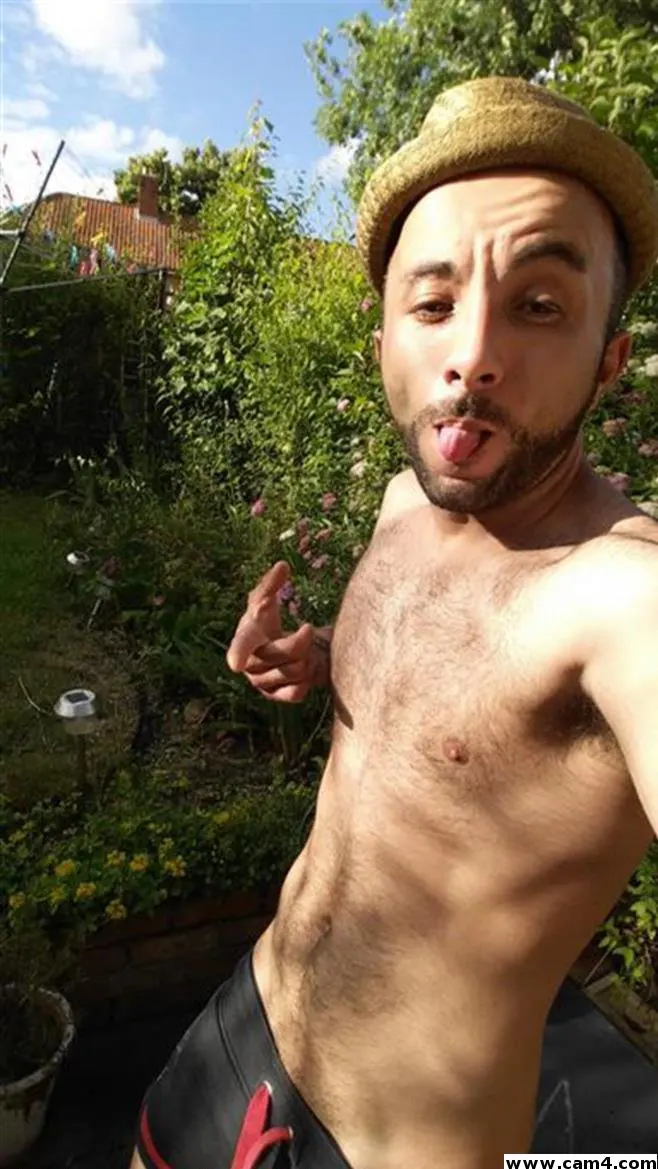 HornyManni84 image 0