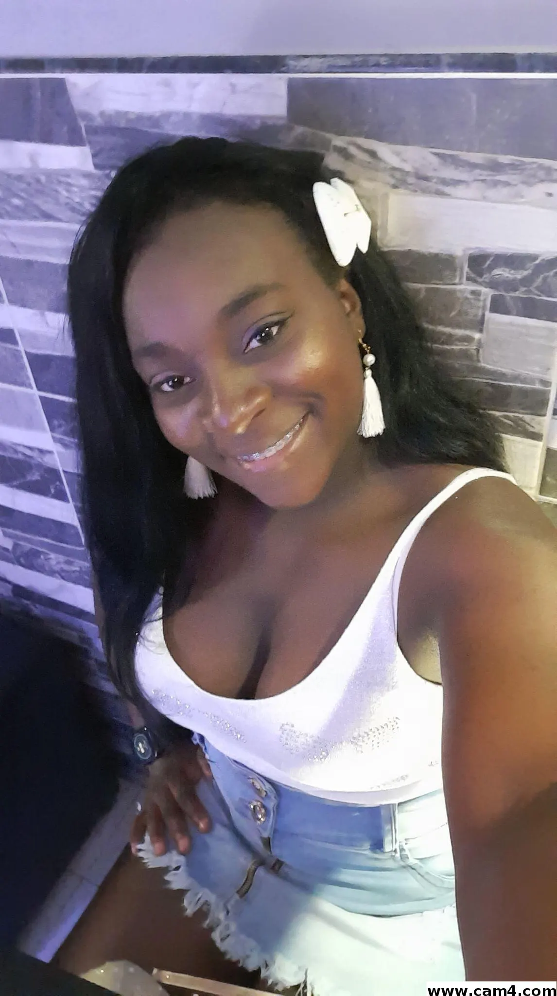 alejandra241 image 0