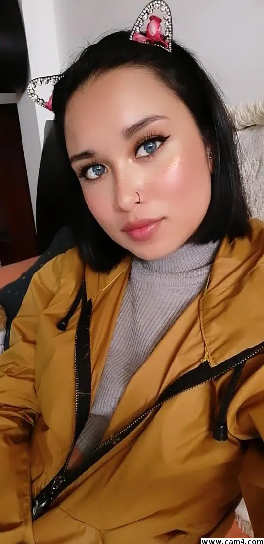 sofialvarez_ image 0