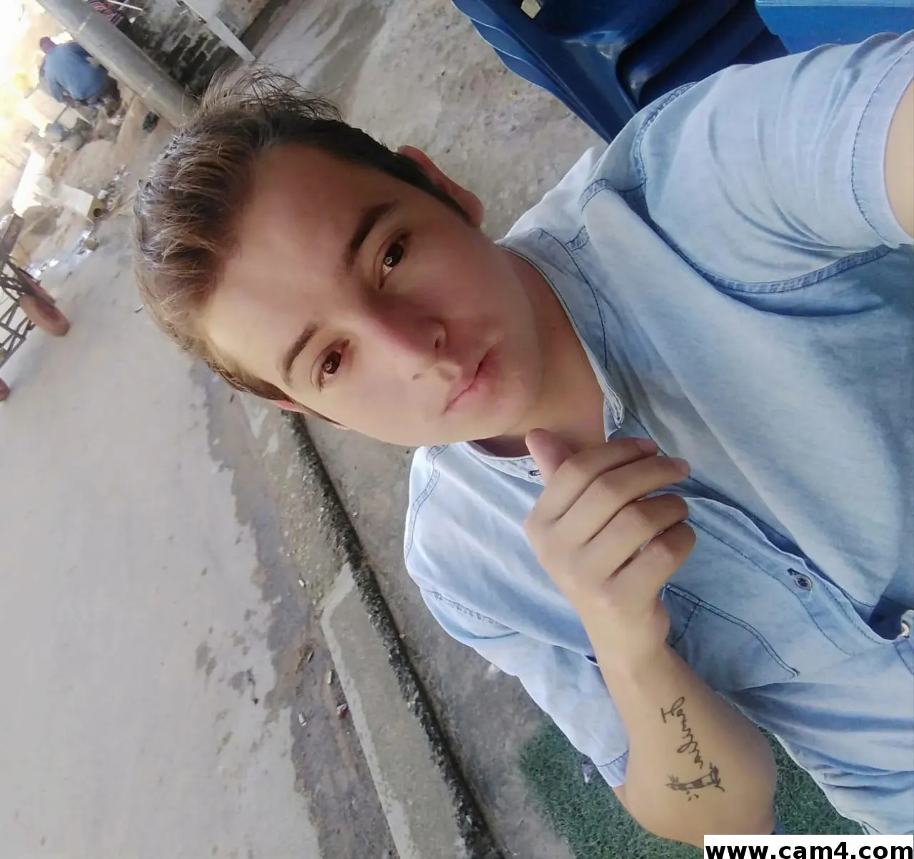 davidwalker_ image 0