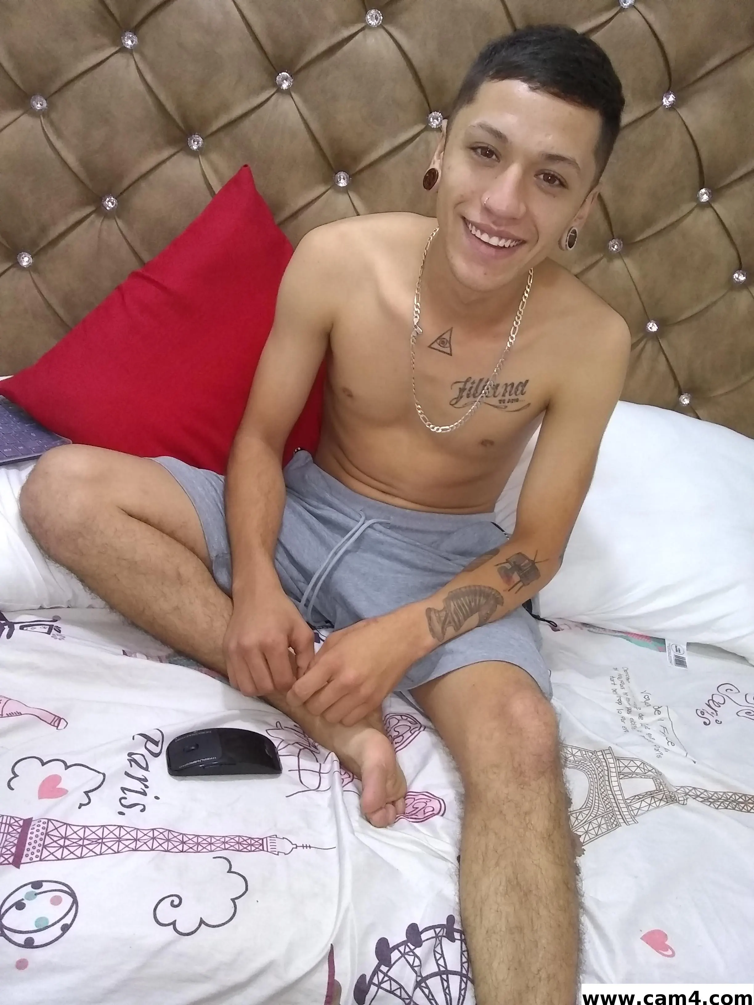 Cristian_Brown image 0