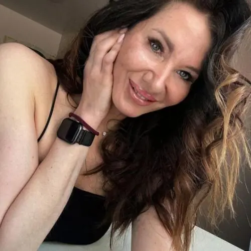 bigianaloral6x image 0