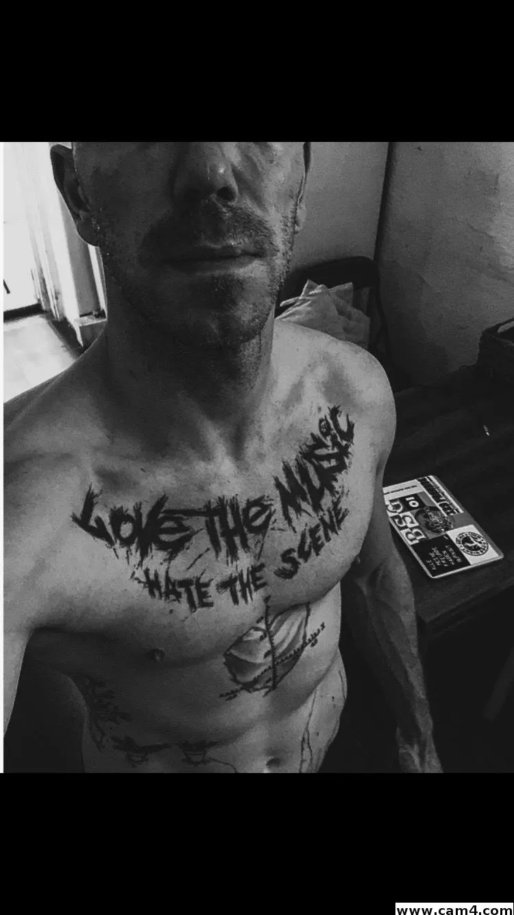 redsocklefun3 image 0