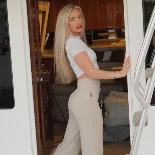 blondundsport32 image 0