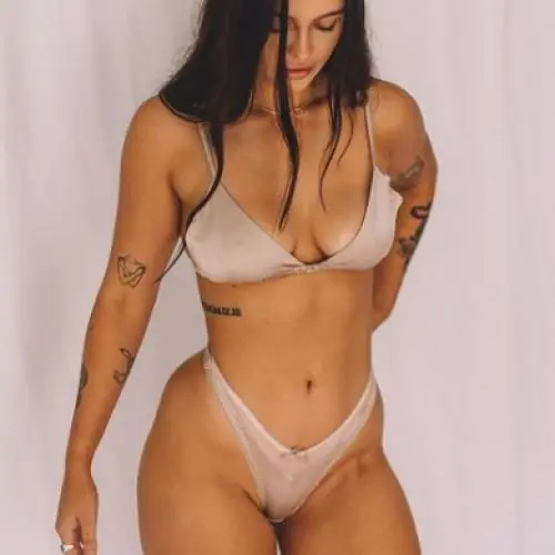 aug3nschmaus image 0