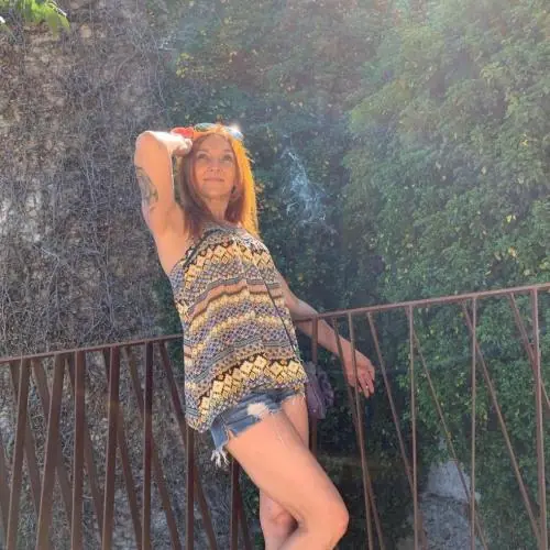 gagagugugogo image 0