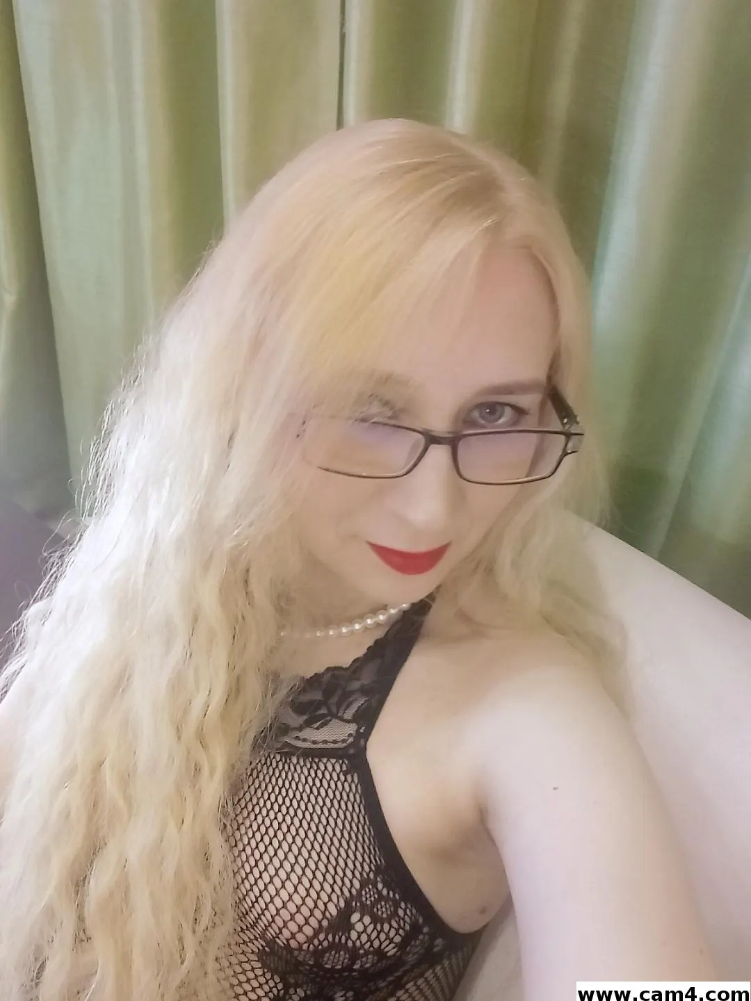 Nicolette69v image 0