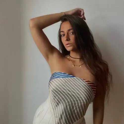 annasingleee image 0