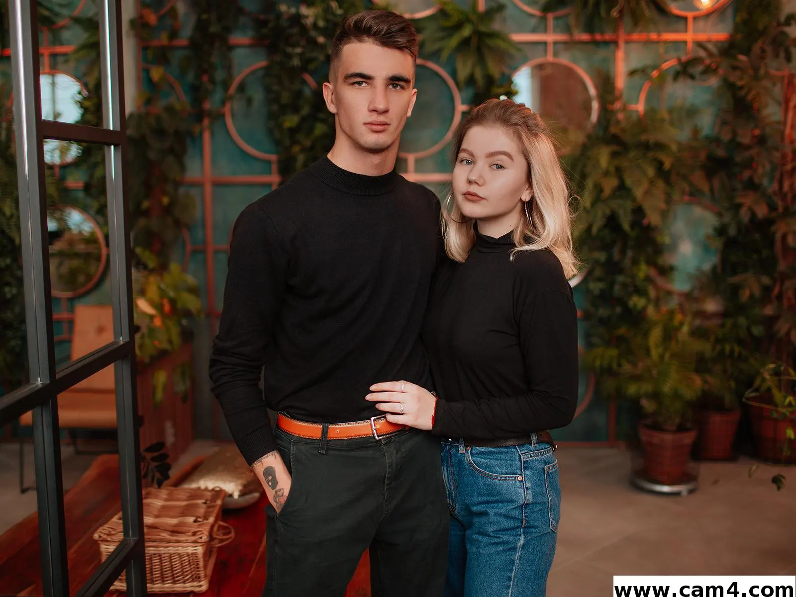 STEF_AND_MOLLY image 0