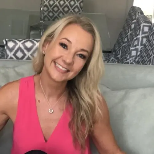 franziskapari image 0