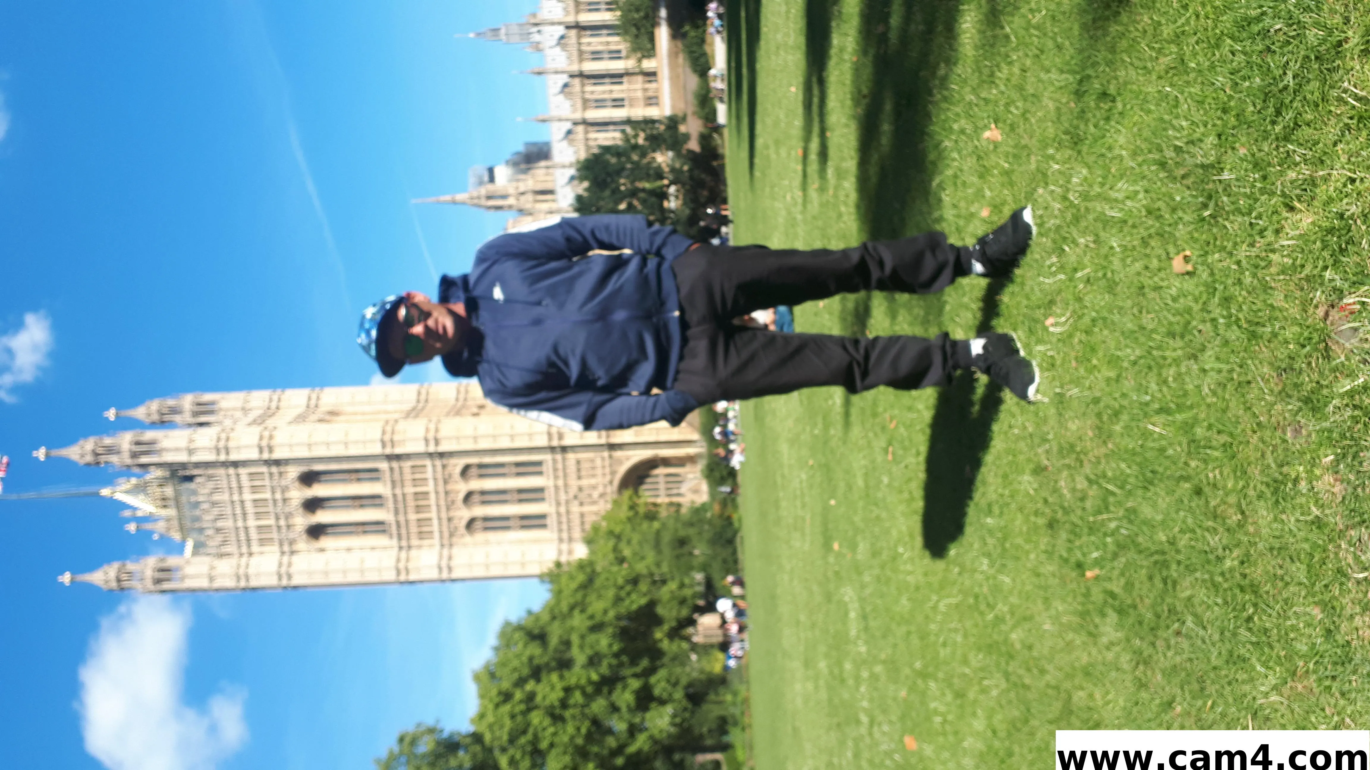 mika1234_hot image 0