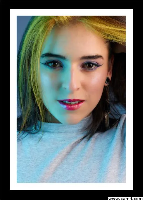 violetaminamino image 0