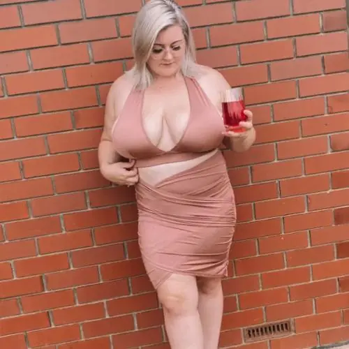 busitatittita image 0