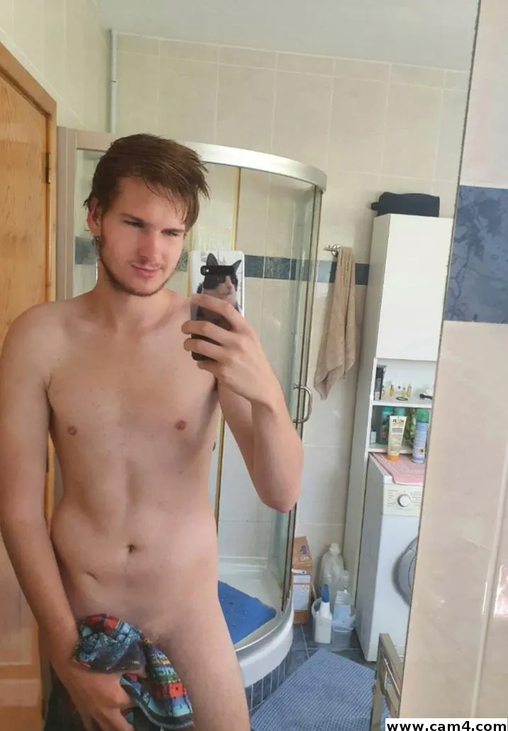 Cumloveboy99 image 0