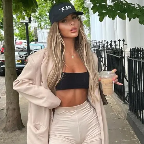 dieschonepuppe image 0