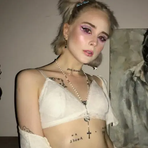 kleinegore11 image 0