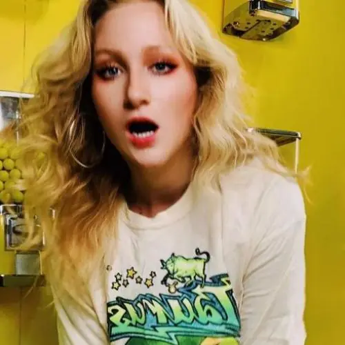 dreierelena3er image 0