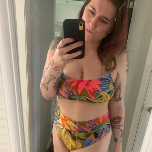 bikiniarschi image 0