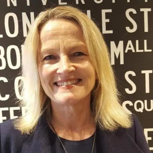 annakarolein image 0