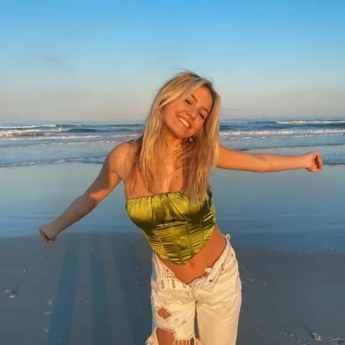 ichheiszesofiaa image 0