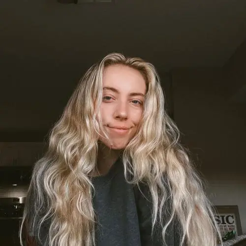 blondundsuszsz2022 image 1