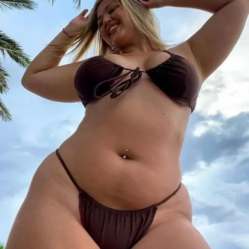 kurvigesch0ne image 0