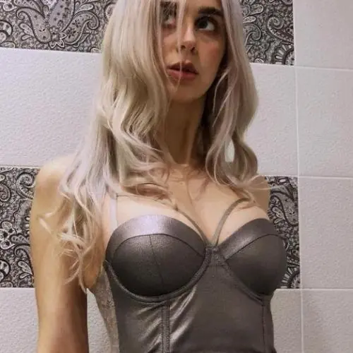 amateurqueen image 0