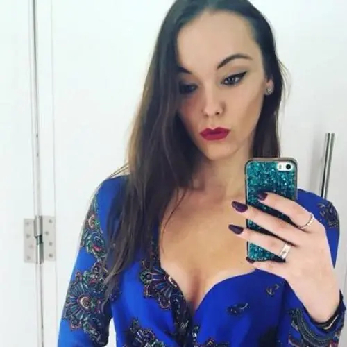 isabellaella image 0