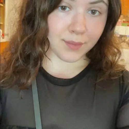 hinterderwand image 0