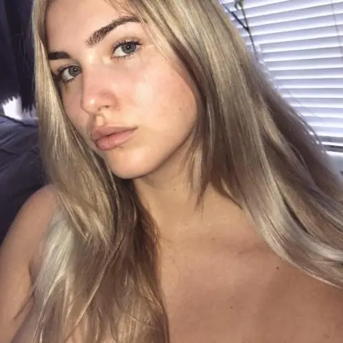 pennyblondine image 0