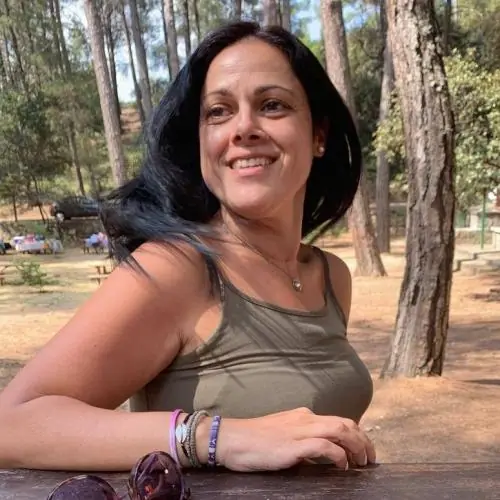 karolaobenohne image 0