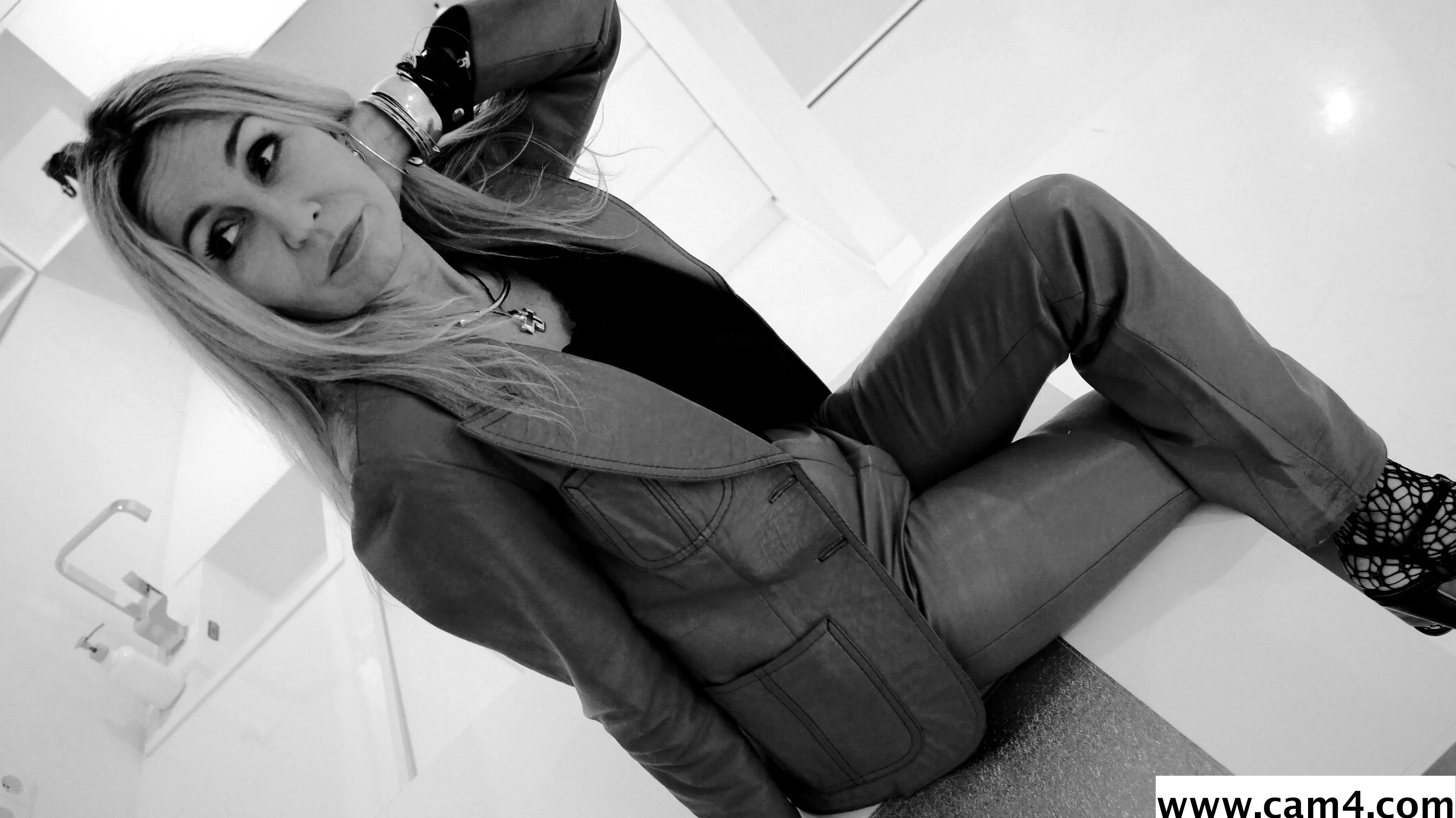 crystal__xxx image 0