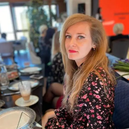 alinaschuchtern image 0