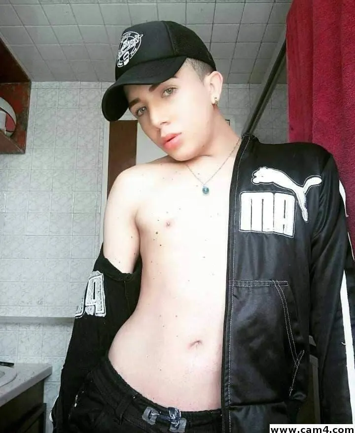 ferlatinhot_ image 0