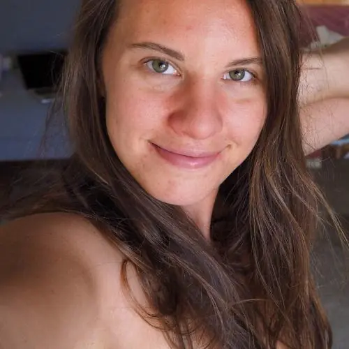 selficorinna image 0