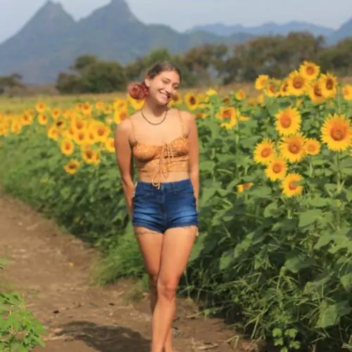 louloulouisa image 0